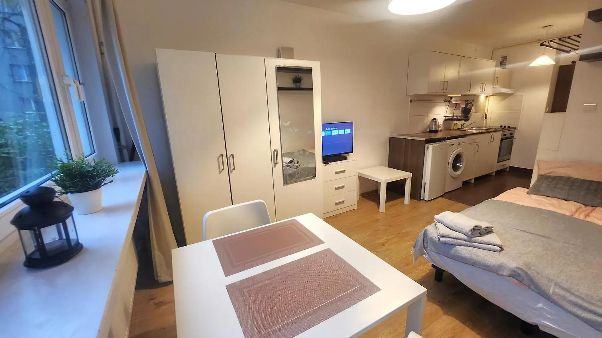 Delux15 - Apartament Chmielna Warsaw 0*,